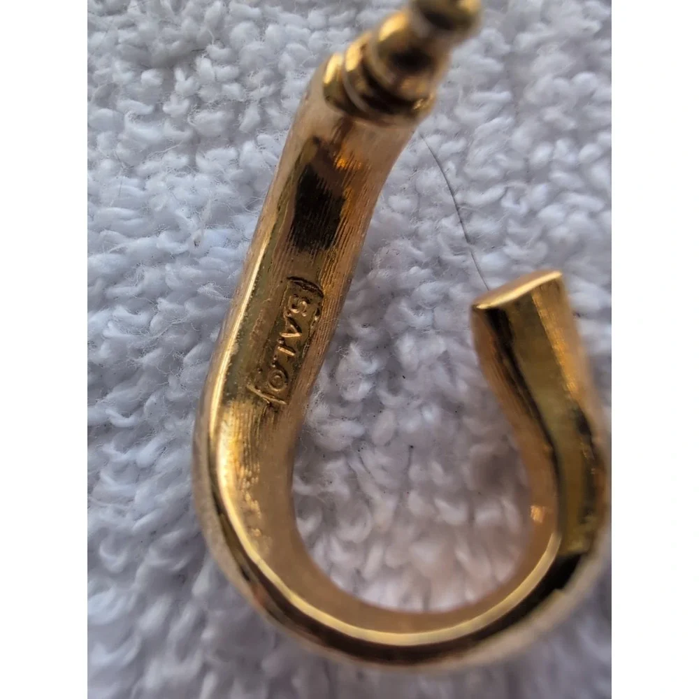 Swarovski SAL Gold Tone Baguette Rainbow Ribbon Crystal Twisted‎ Hoop Earrings